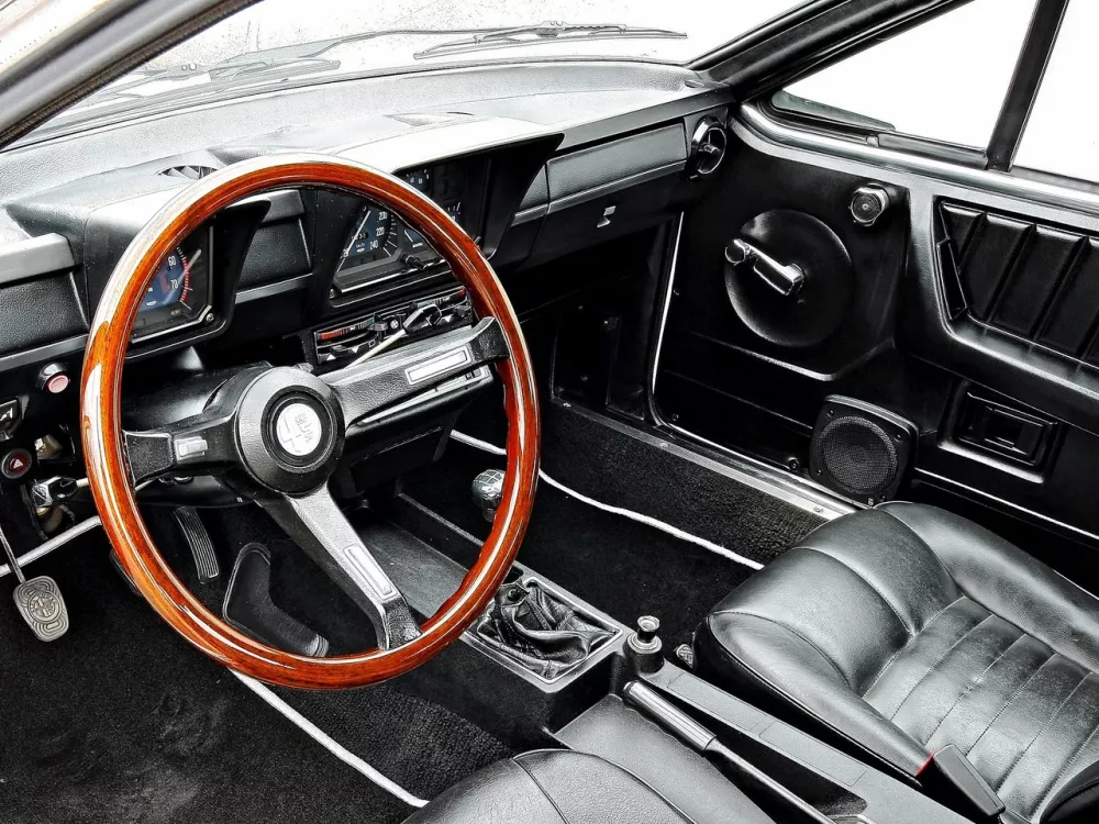 Автомобиль Alfa Romeo Alfetta Купе