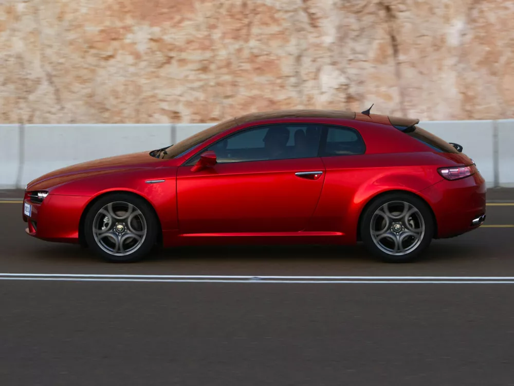 Автомобиль Alfa Romeo Brera I Рестайлинг Хэтчбек (3 двери)