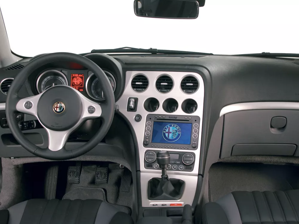 Автомобиль Alfa Romeo Brera I Хэтчбек (3 двери)