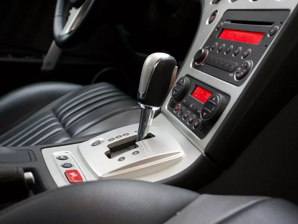 Автомобиль Alfa Romeo Brera I Хэтчбек (3 двери)