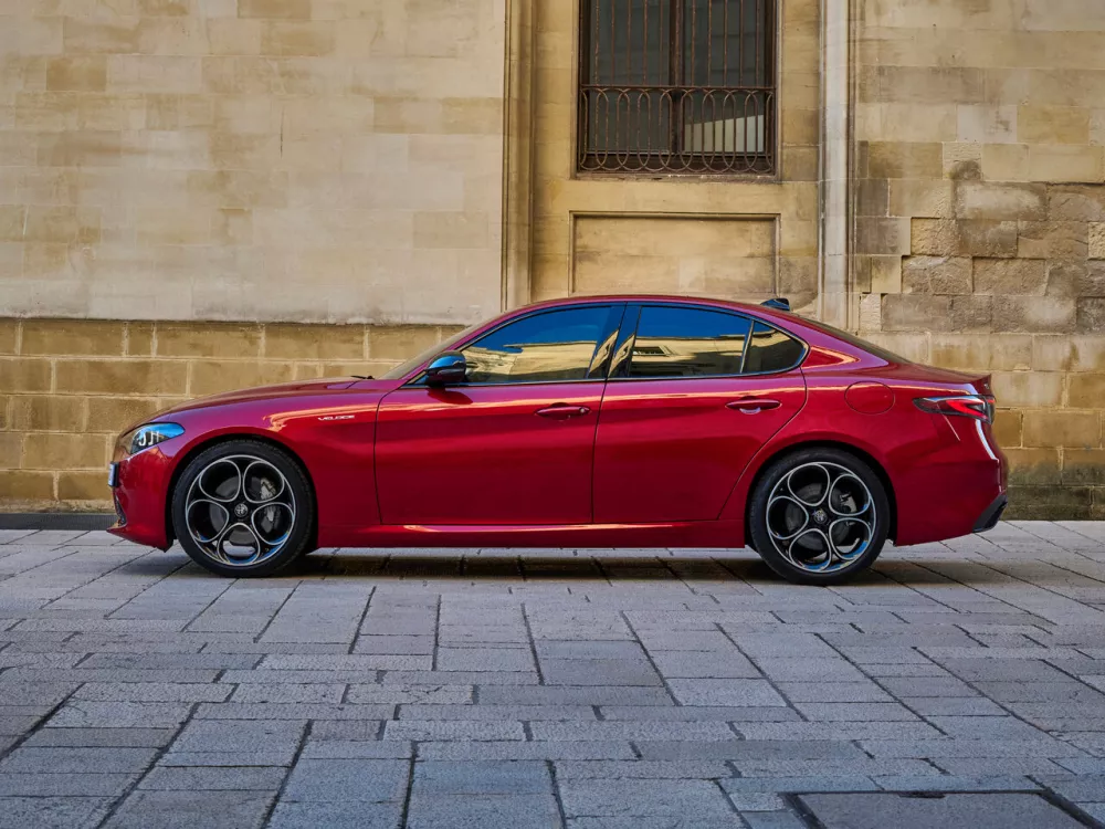 Автомобиль Alfa Romeo Giulia II (952) Рестайлинг 2 Седан