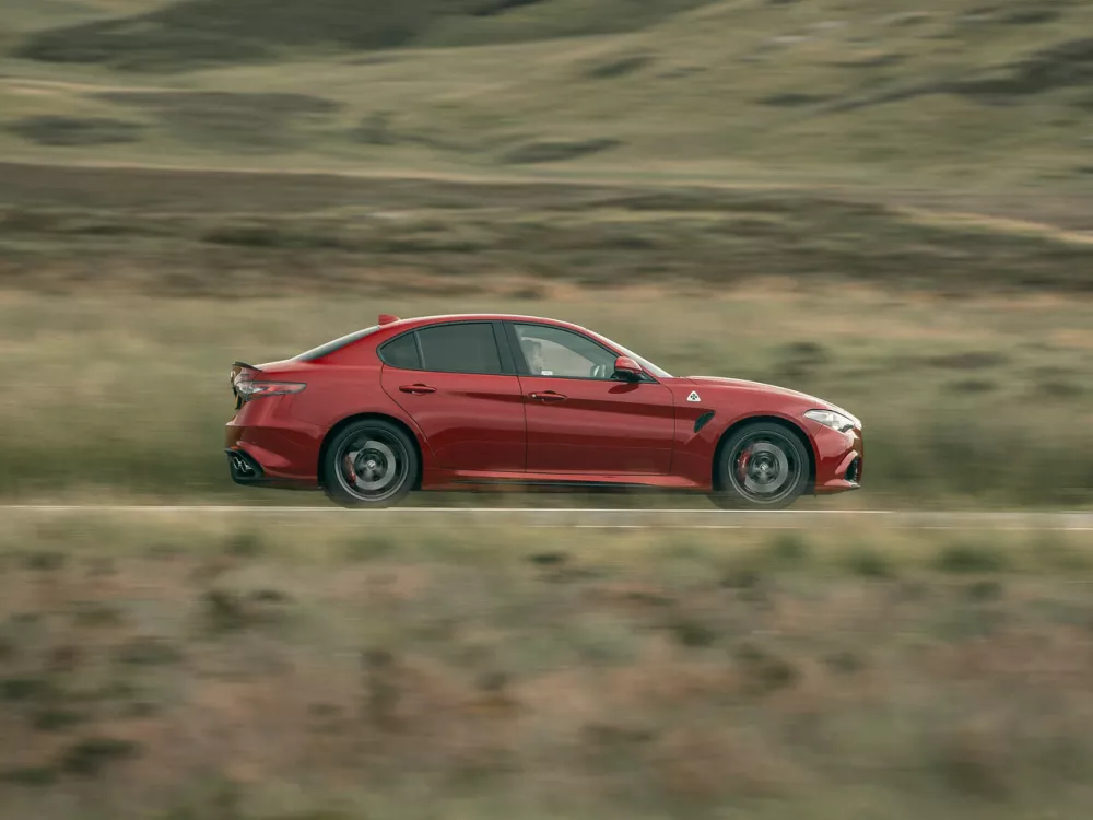 Автомобиль Alfa Romeo Giulia II (952) Рестайлинг Седан