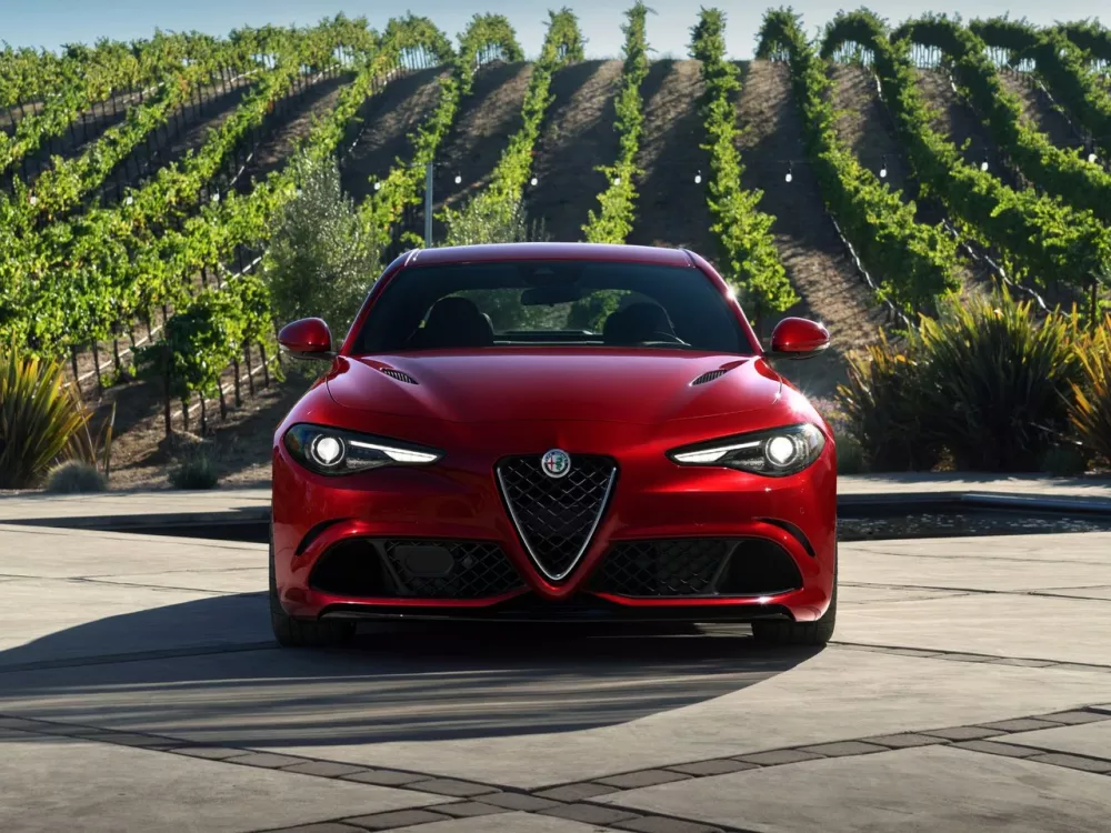 Автомобиль Alfa Romeo Giulia II (952) Седан