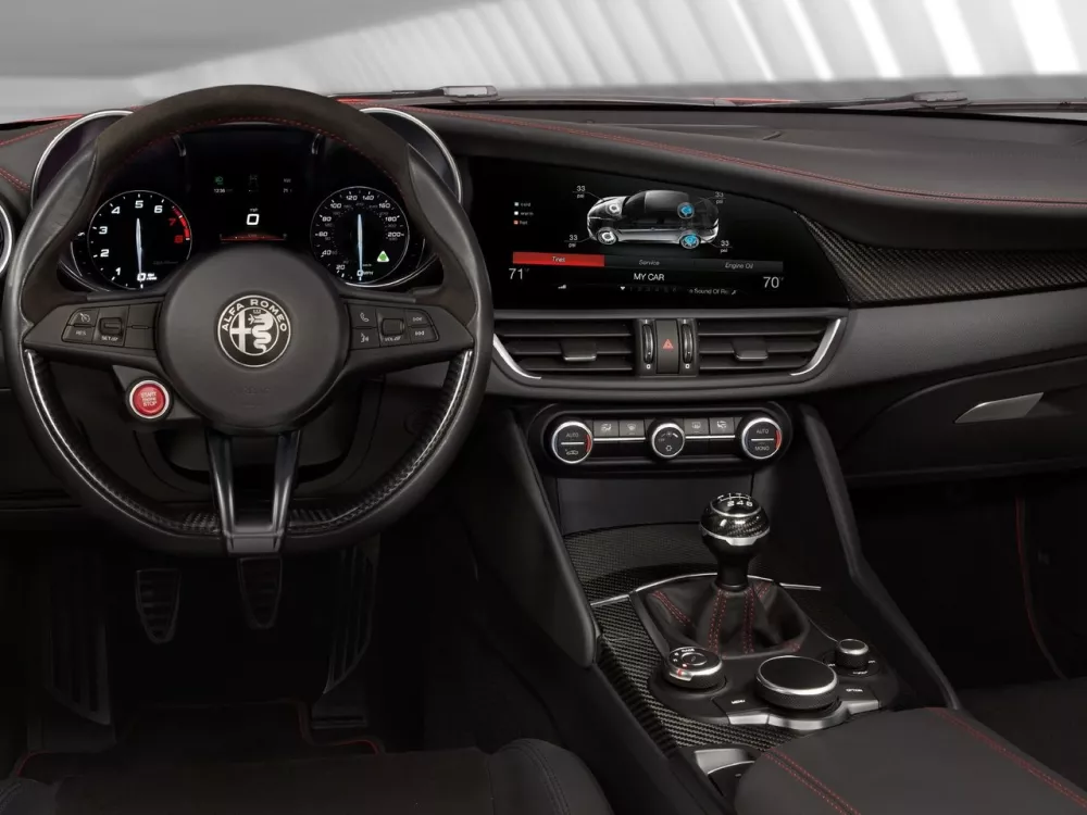 Автомобиль Alfa Romeo Giulia II (952) Седан