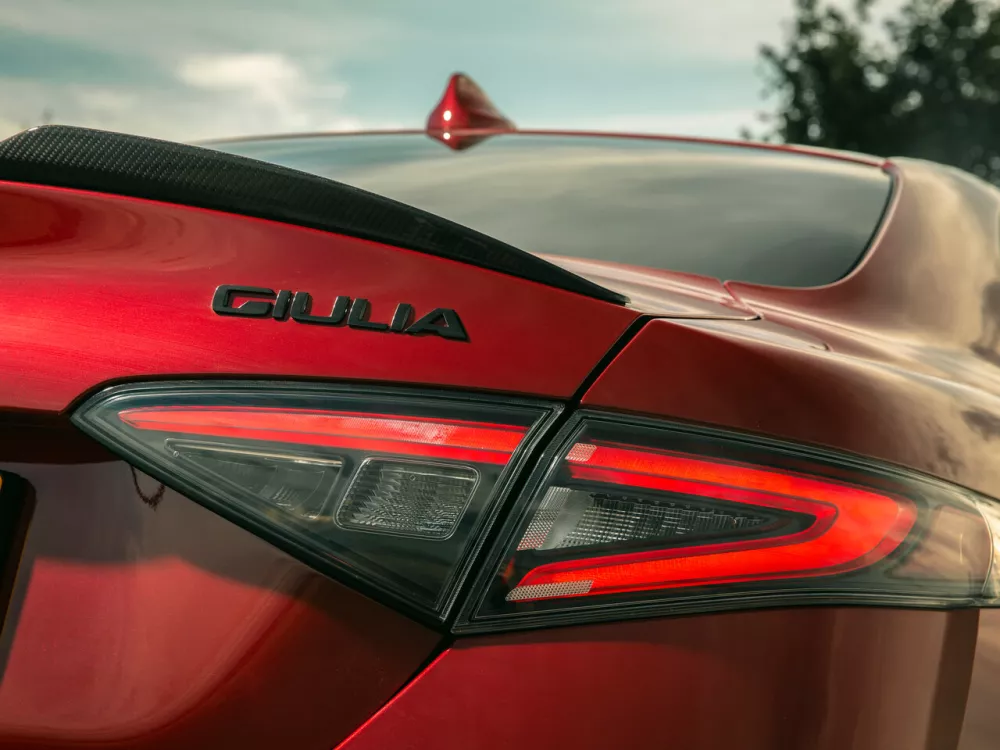 Автомобиль Alfa Romeo Giulia II (952) Рестайлинг Седан