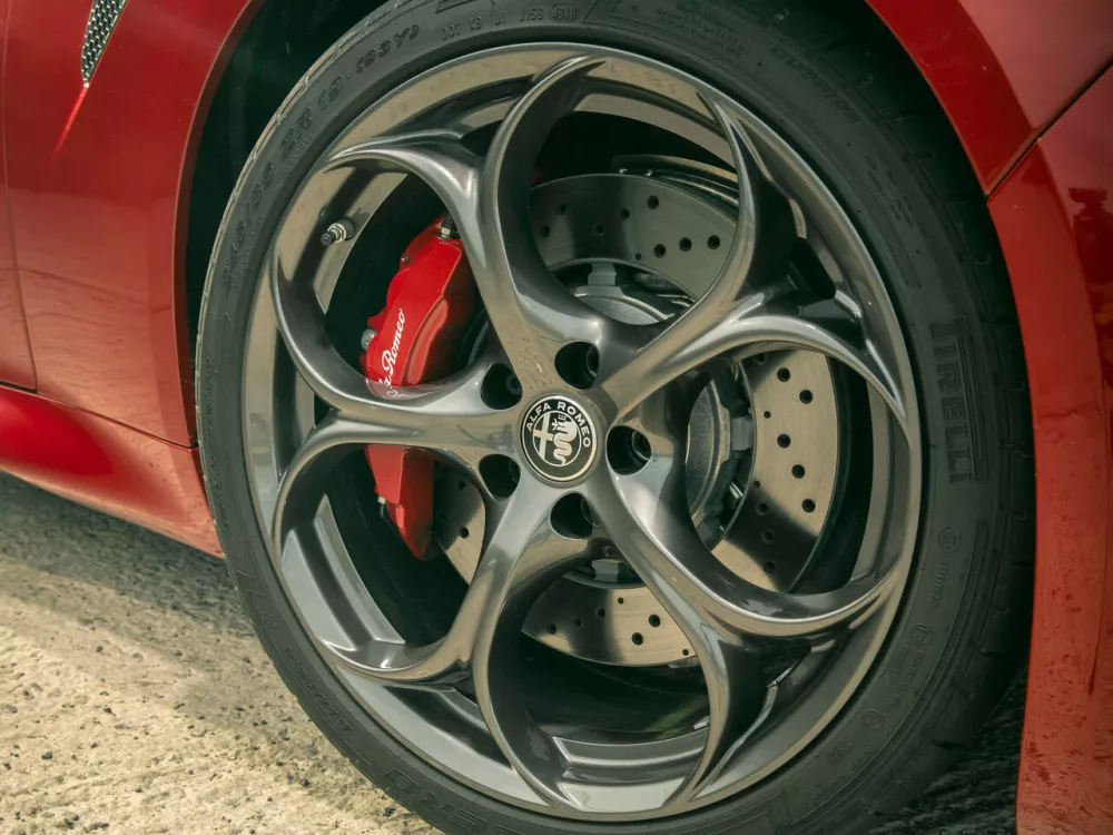 Автомобиль Alfa Romeo Giulia II (952) Рестайлинг Седан
