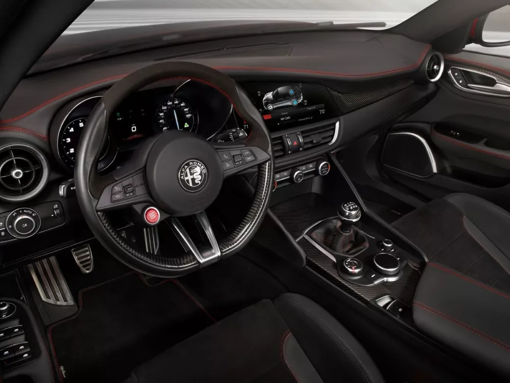 Автомобиль Alfa Romeo Giulia II (952) Седан