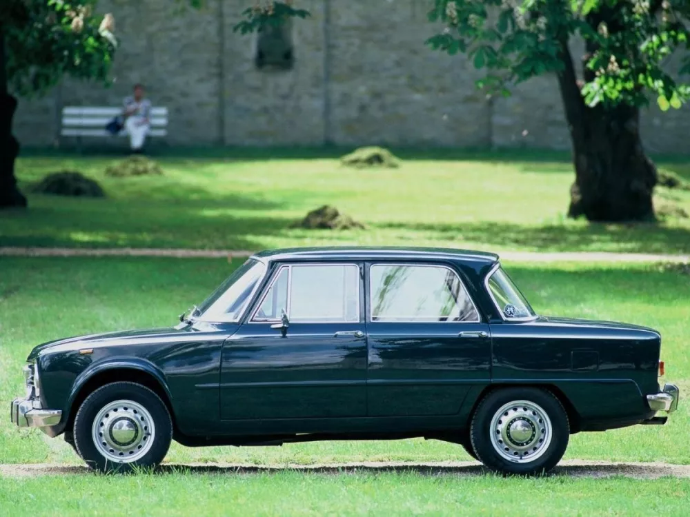 Автомобиль Alfa Romeo Giulia I (105) Седан