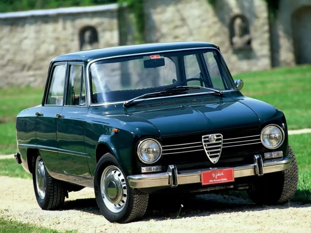 Автомобиль Alfa Romeo Giulia I (105) Седан
