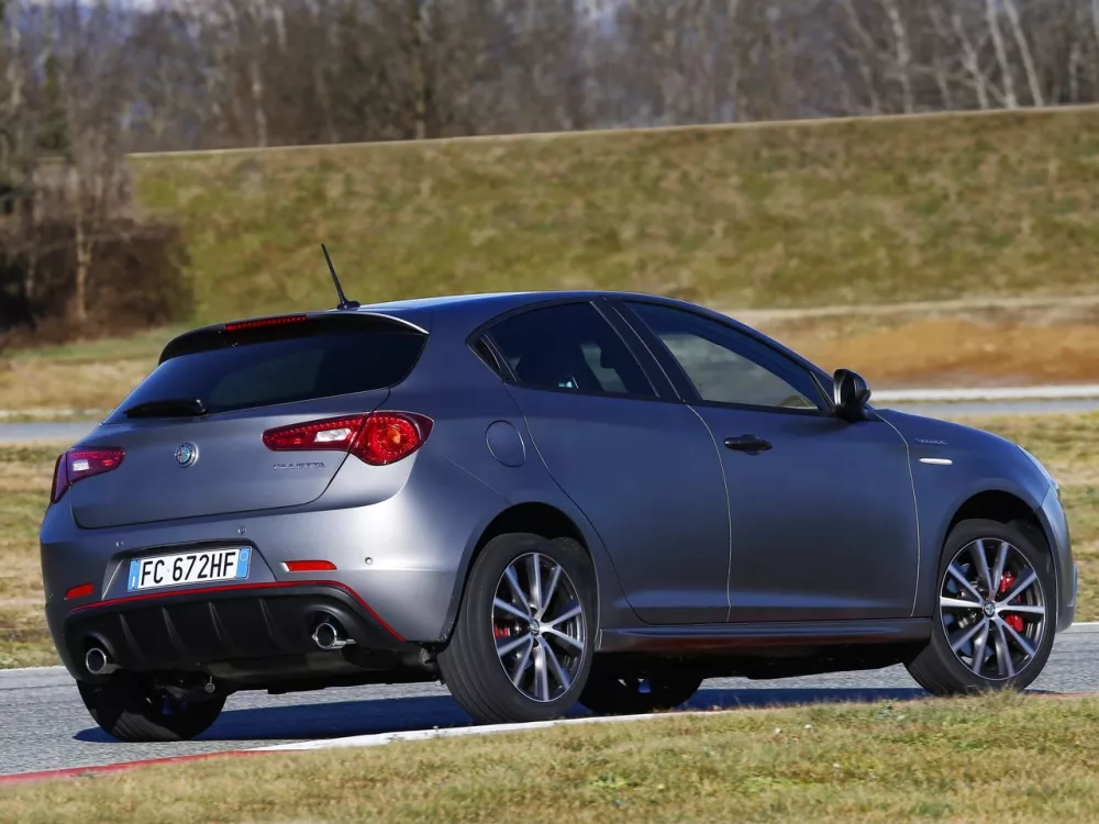 Автомобиль Alfa Romeo Giulietta III Рестайлинг Хэтчбек (5 дверей)