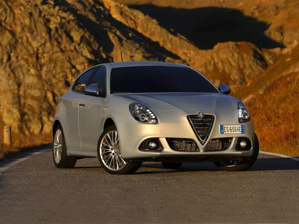 Автомобиль Alfa Romeo Giulietta III Хэтчбек (5 дверей)