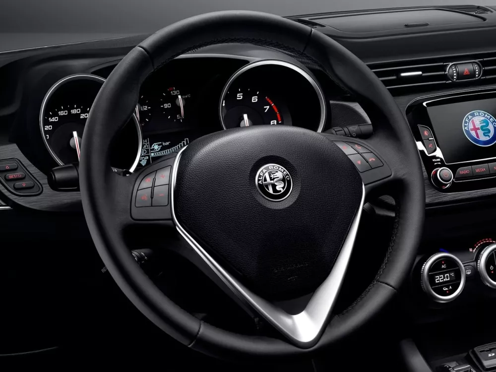 Автомобиль Alfa Romeo Giulietta III Рестайлинг Хэтчбек (5 дверей)