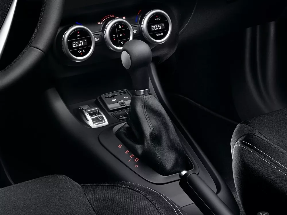 Автомобиль Alfa Romeo Giulietta III Рестайлинг Хэтчбек (5 дверей)