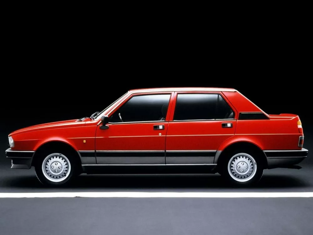 Автомобиль Alfa Romeo Giulietta II Седан