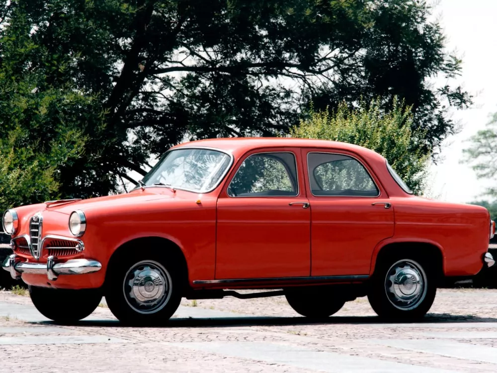 Автомобиль Alfa Romeo Giulietta I Седан Berlina