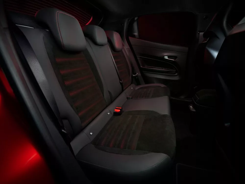 Автомобиль Alfa Romeo Junior Внедорожник (5 дверей)