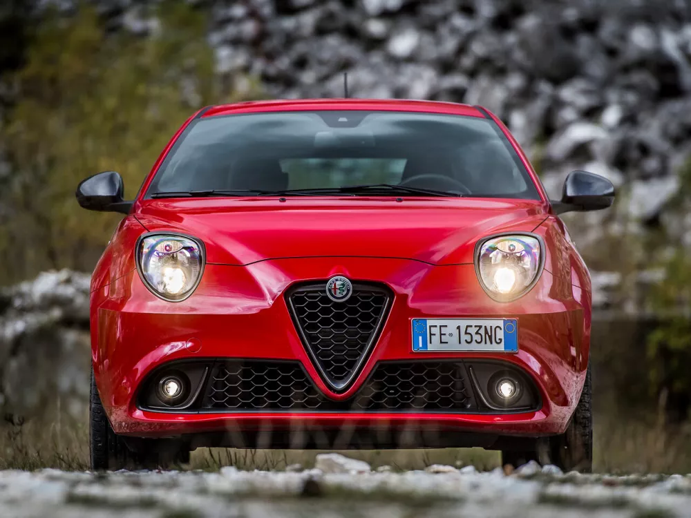 Автомобиль Alfa Romeo MiTo I Рестайлинг 2 Хэтчбек (3 двери)