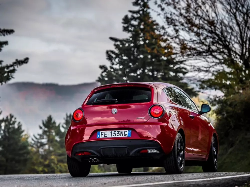 Автомобиль Alfa Romeo MiTo I Рестайлинг 2 Хэтчбек (3 двери)