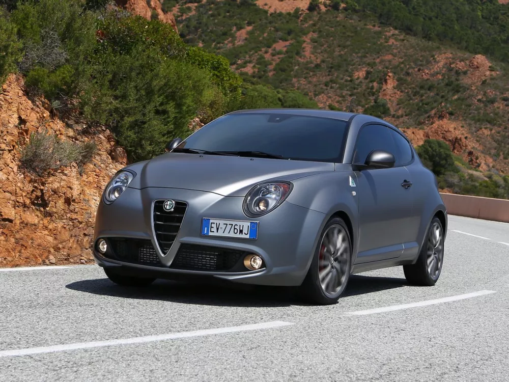 Автомобиль Alfa Romeo MiTo I Рестайлинг Хэтчбек (3 двери)