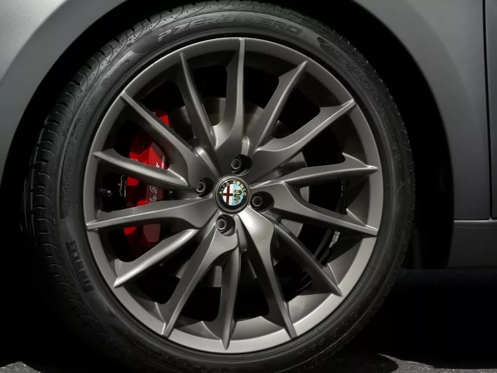 Автомобиль Alfa Romeo MiTo I Рестайлинг Хэтчбек (3 двери)