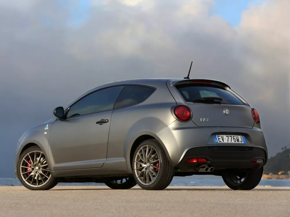 Автомобиль Alfa Romeo MiTo I Рестайлинг Хэтчбек (3 двери)