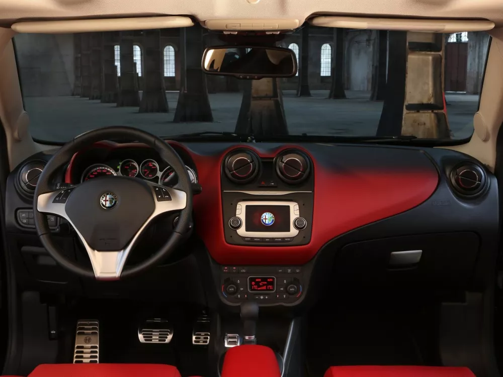 Автомобиль Alfa Romeo MiTo I Рестайлинг Хэтчбек (3 двери)