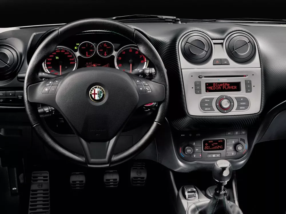Автомобиль Alfa Romeo MiTo I Хэтчбек (3 двери)