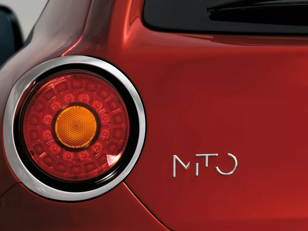 Автомобиль Alfa Romeo MiTo I Хэтчбек (3 двери)