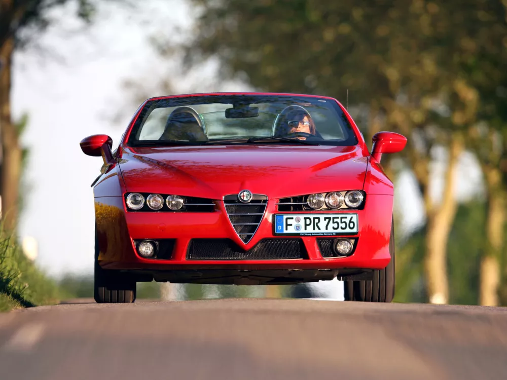 Автомобиль Alfa Romeo Spider III Рестайлинг Кабриолет
