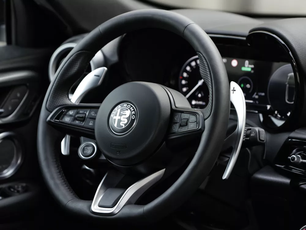 Автомобиль Alfa Romeo Tonale I Внедорожник (5 дверей)