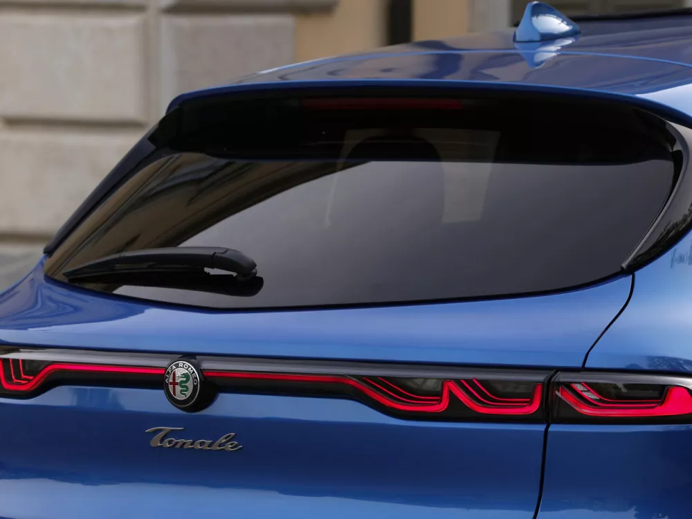 Автомобиль Alfa Romeo Tonale I Внедорожник (5 дверей)