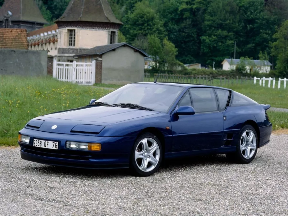 Автомобиль Alpine A610 Купе