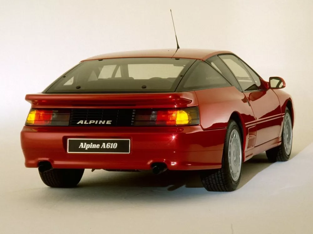 Автомобиль Alpine A610 Купе