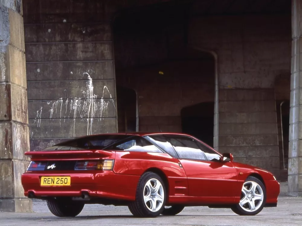 Автомобиль Alpine A610 Купе