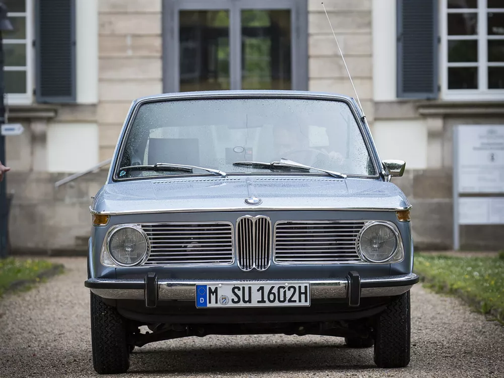 Автомобиль BMW 02 (E10) I Хэтчбек (3 двери)