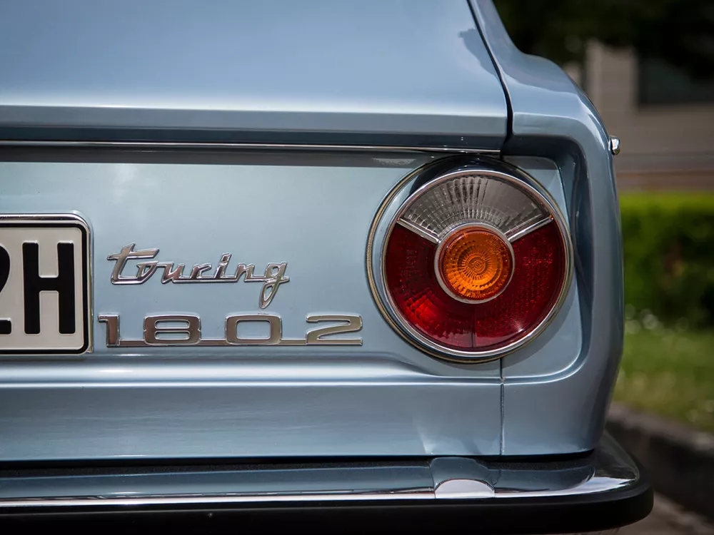 Автомобиль BMW 02 (E10) I Хэтчбек (3 двери)
