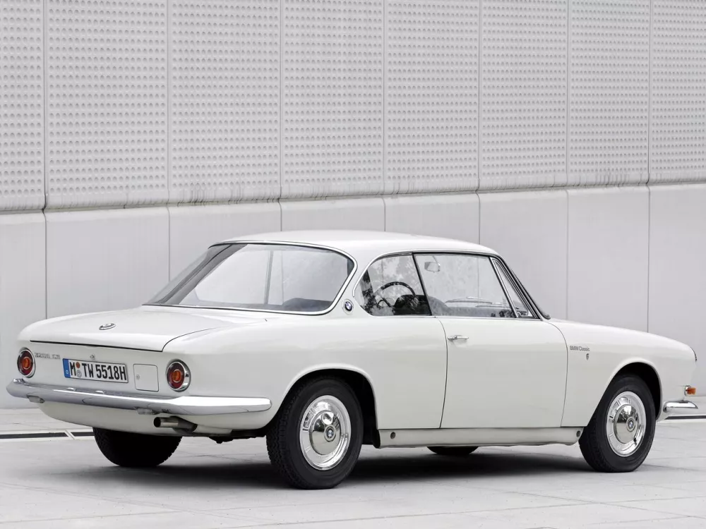 Автомобиль BMW 3200 Купе
