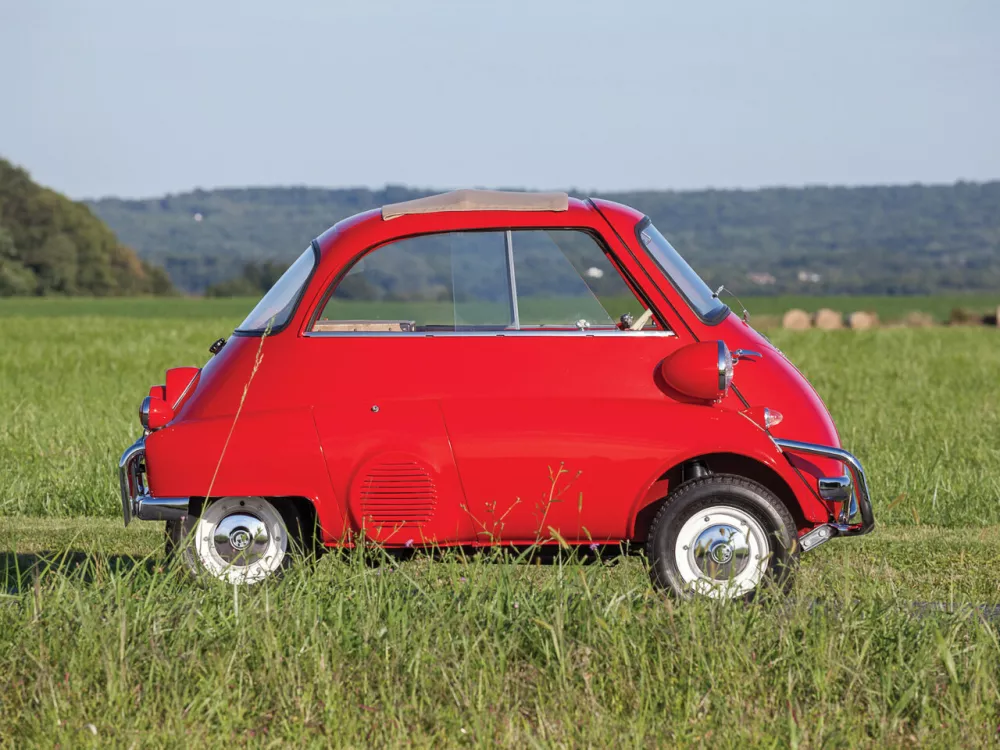 Автомобиль BMW Isetta Купе