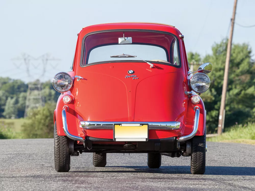 Автомобиль BMW Isetta Купе
