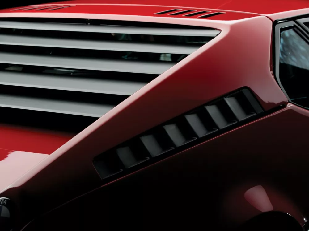 Автомобиль BMW M1 Купе