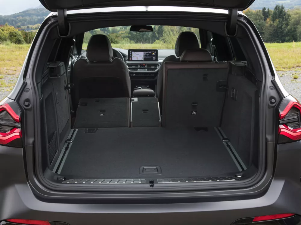 Автомобиль BMW X3 III (G01) Рестайлинг Внедорожник (5 дверей)
