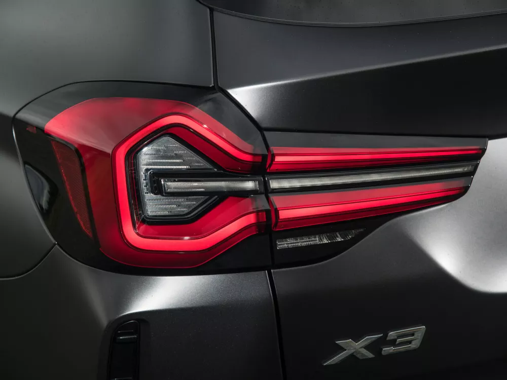Автомобиль BMW X3 III (G01) Рестайлинг Внедорожник (5 дверей)