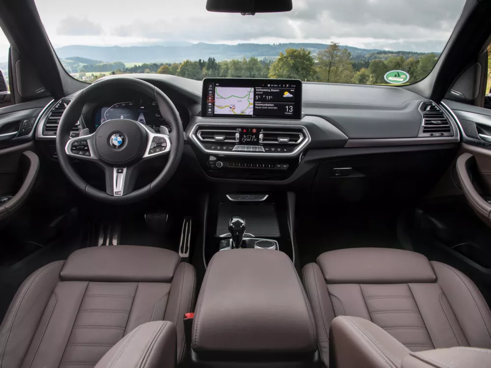 Автомобиль BMW X3 III (G01) Рестайлинг Внедорожник (5 дверей)