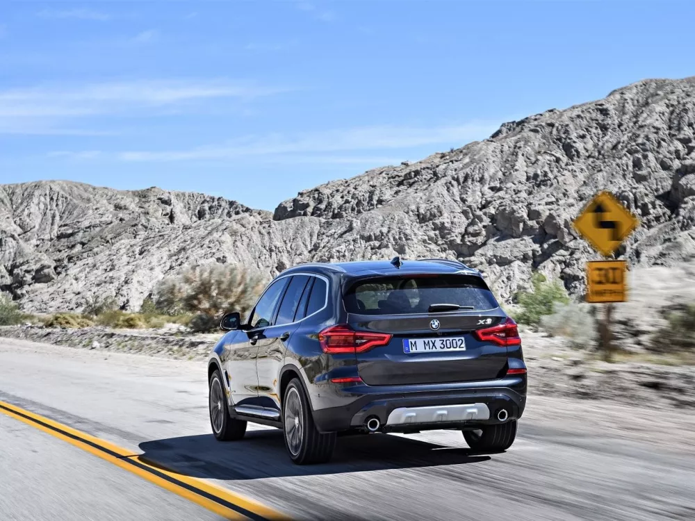 Автомобиль BMW X3 III (G01) Внедорожник (5 дверей)