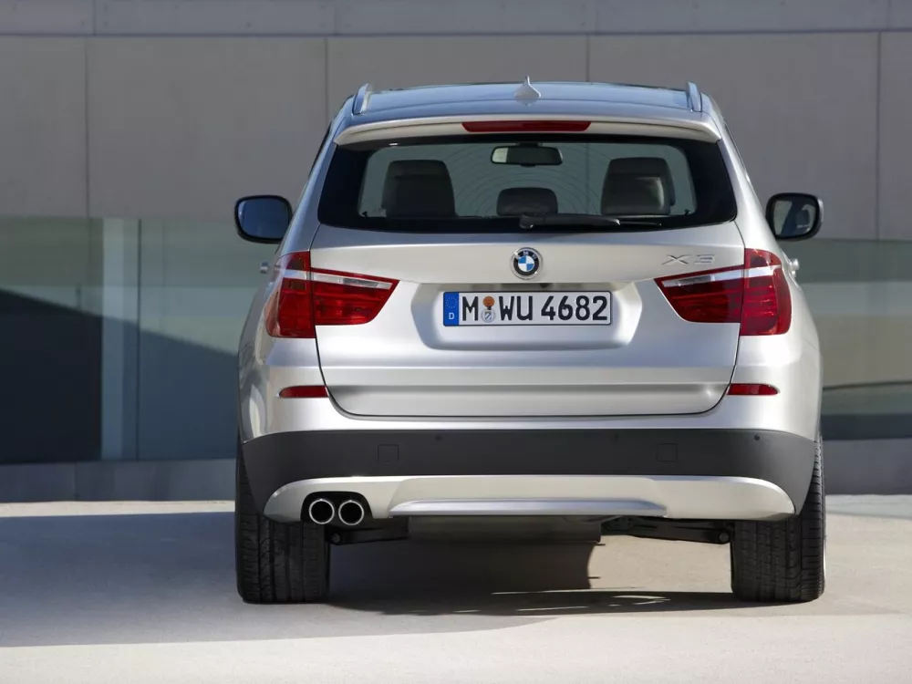 Автомобиль BMW X3 II (F25) Внедорожник (5 дверей)