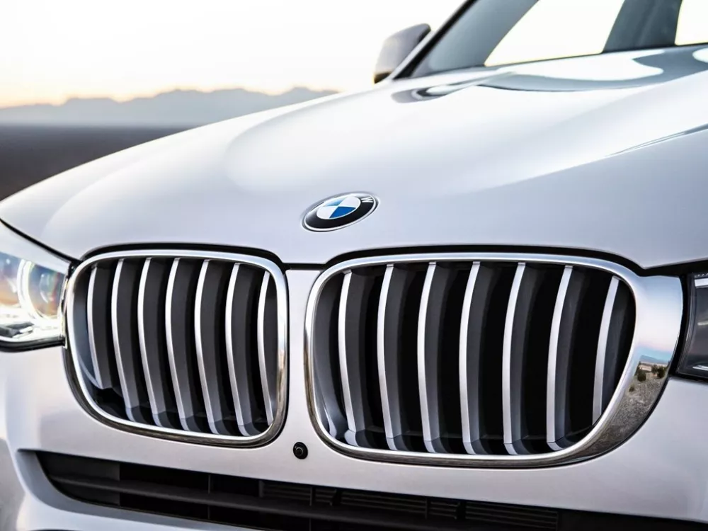 Автомобиль BMW X3 II (F25) Рестайлинг Внедорожник (5 дверей)