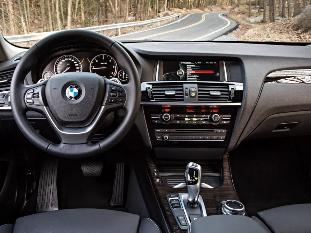 Автомобиль BMW X3 II (F25) Рестайлинг Внедорожник (5 дверей)