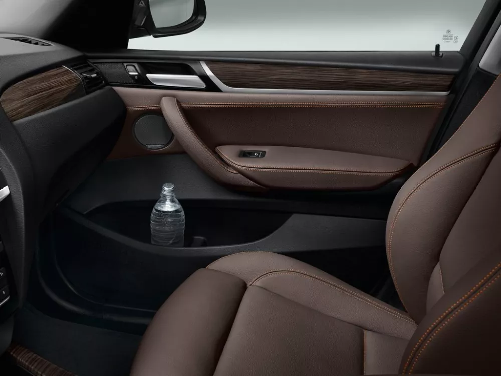 Автомобиль BMW X3 II (F25) Рестайлинг Внедорожник (5 дверей)