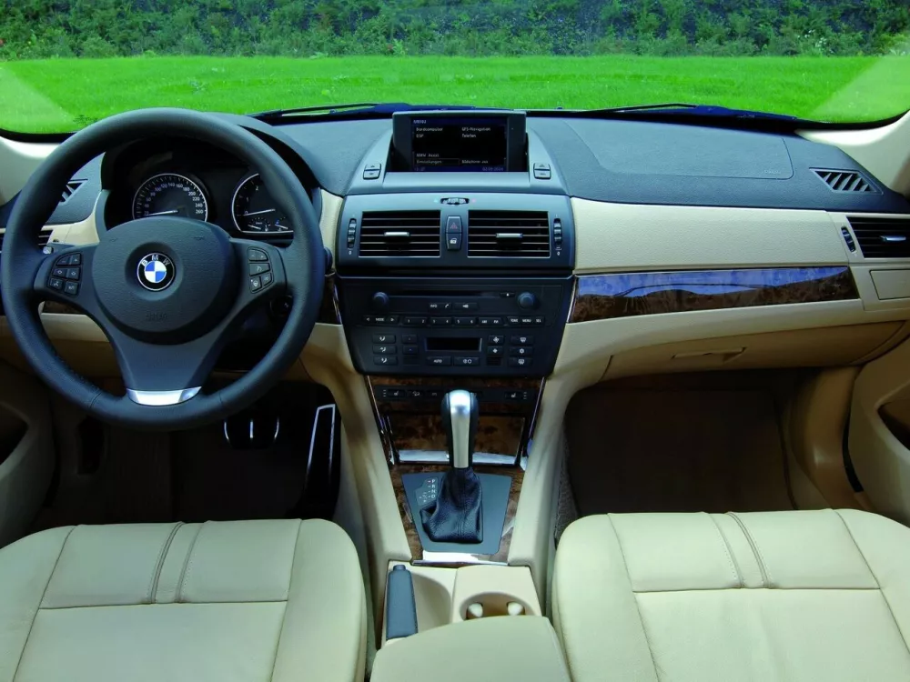 Автомобиль BMW X3 I (E83) Рестайлинг Внедорожник (5 дверей)