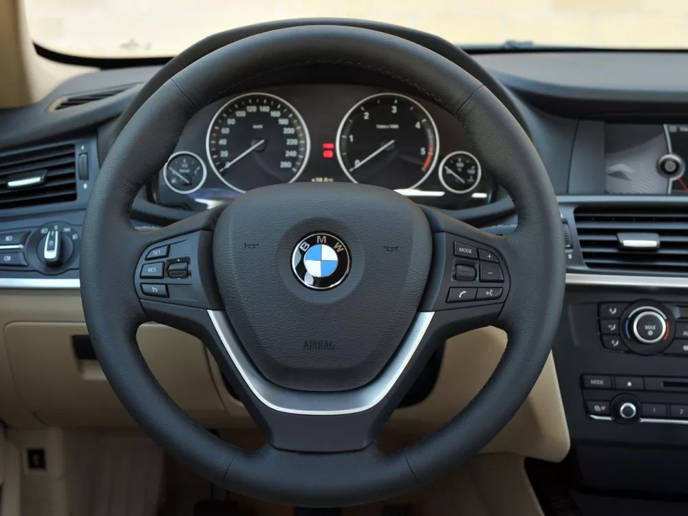 Автомобиль BMW X3 II (F25) Внедорожник (5 дверей)